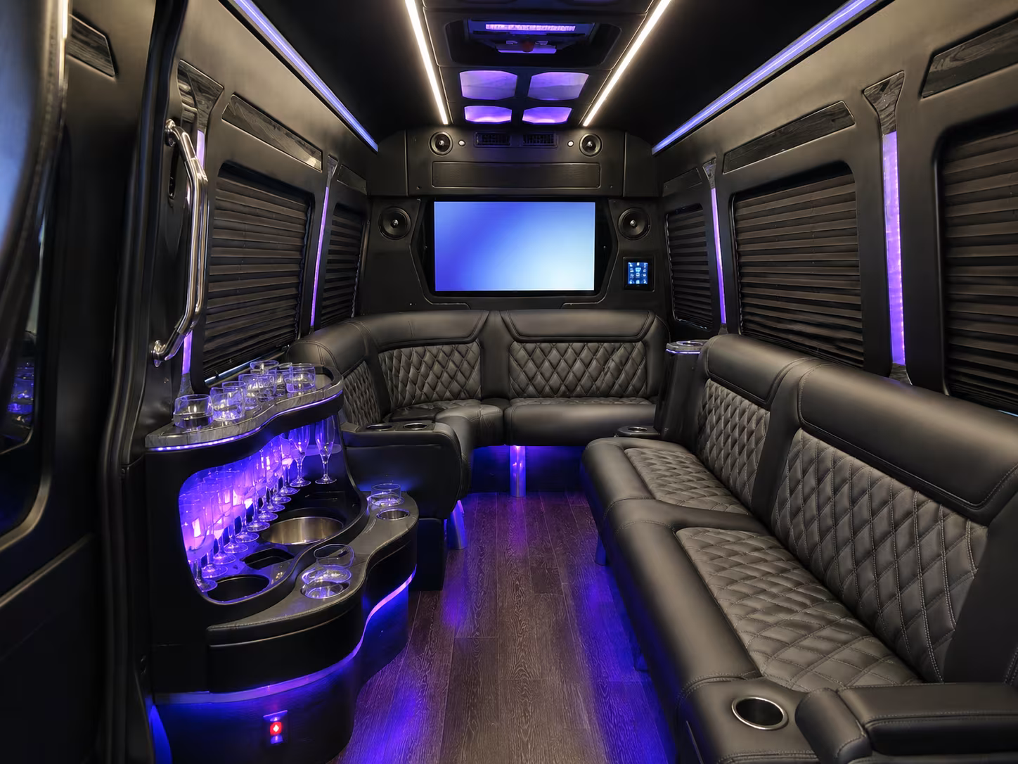 bus rentals for music festival weekends near hamden