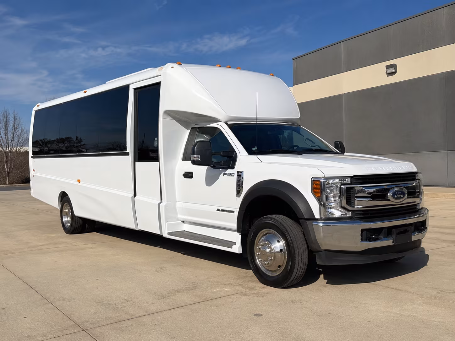 charter buses for museum and science center field trips near hamden