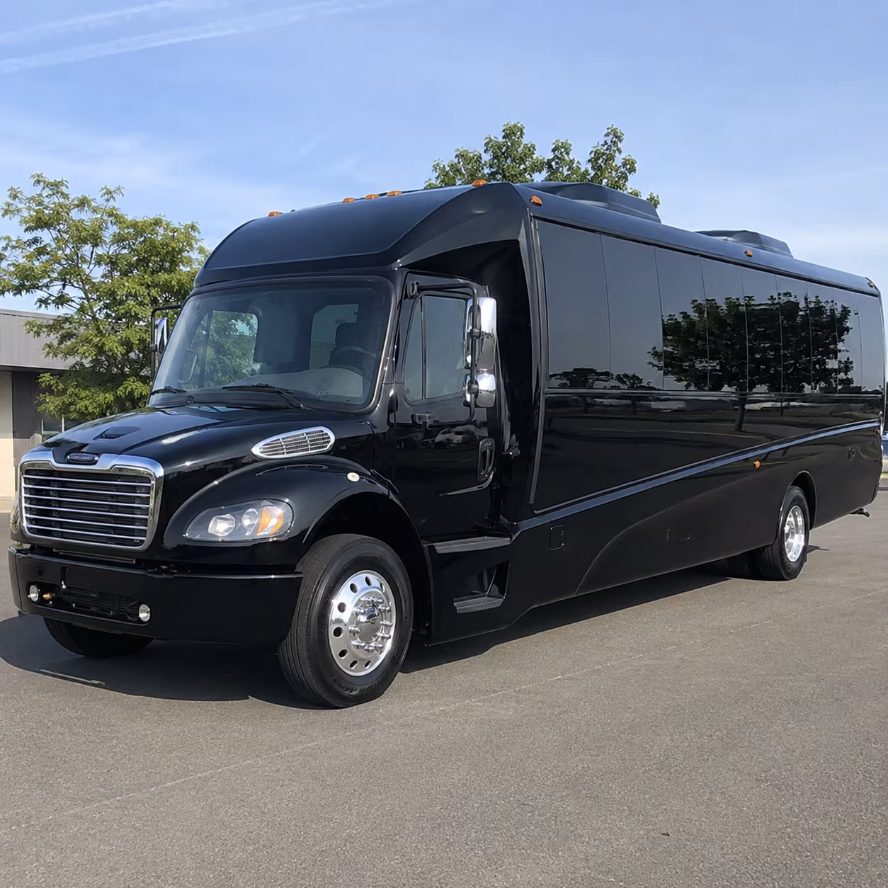 hamden 35 passenger minibus